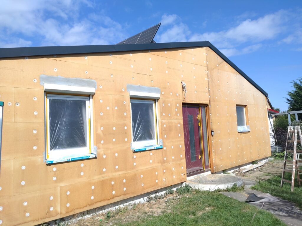 kratzputzfassade holzfaserdaemmung frontansicht